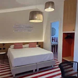 Valesmeralda Boutique Rooms, Marina Guest house